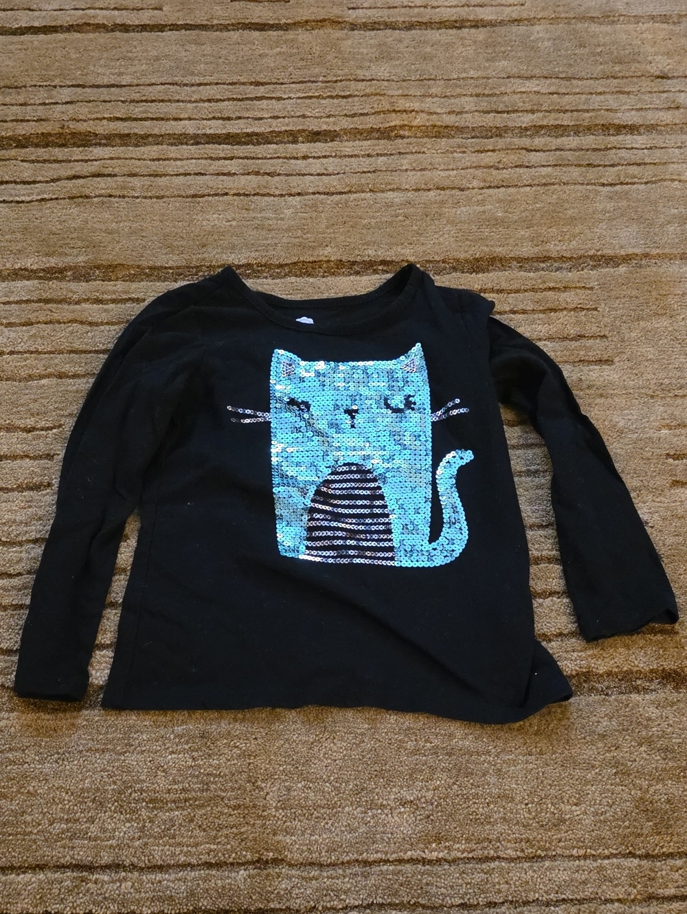 5/25 total girl Black Long-Sleeve Shirt with Blue Sequin Cat Size 6